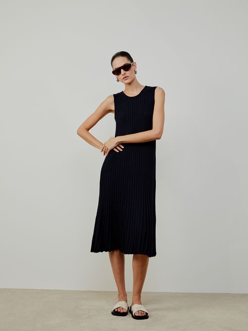 Vestido Midi Plissado Azul meia noite