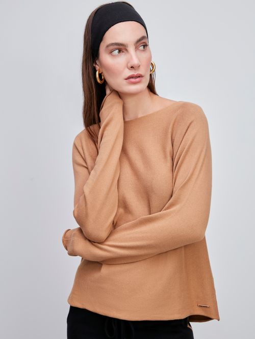 Blusa 3D Consuelo Camelo