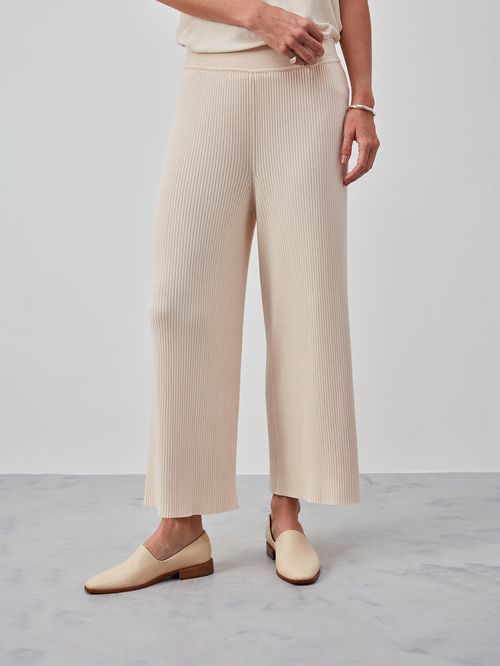 Calça Reta Canelada Cru