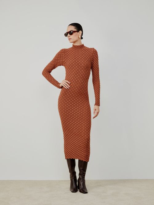 Vestido Midi Mini Escamas Canela