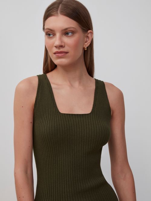 Regata Decote Quadrado Matcha