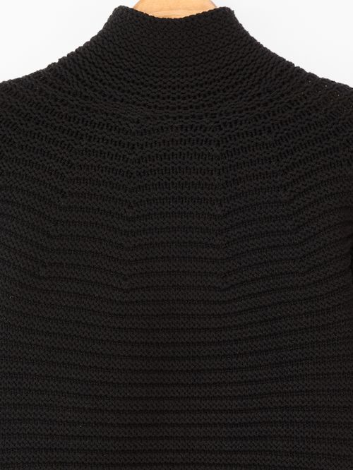 Black Blouse Maxima