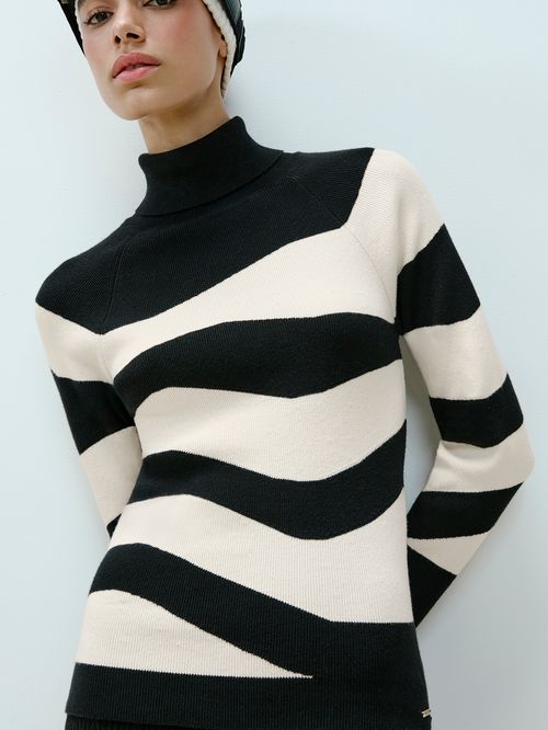Black Vertex Sweater