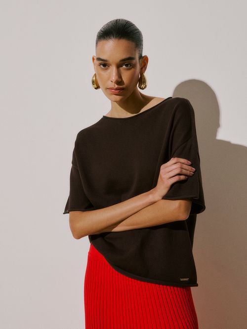 Blusa Básica Decote Canoa Chocolate