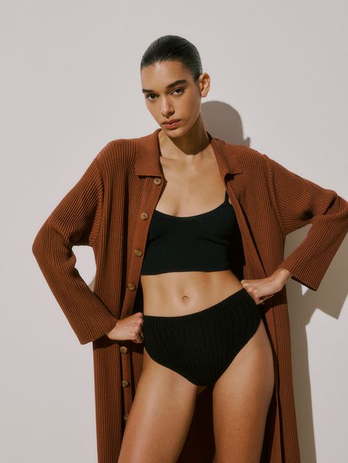 Hot Pant Canelado Preto