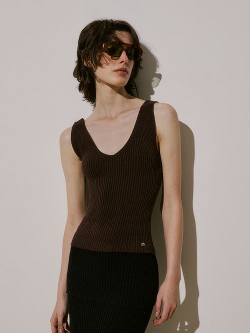 Chocolate Ribbed V-Neck Tank Top