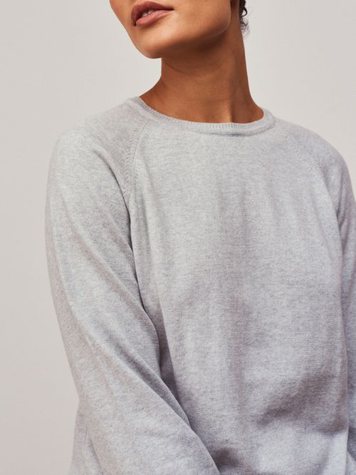 Suéter Básico Gola Redonda Cinza