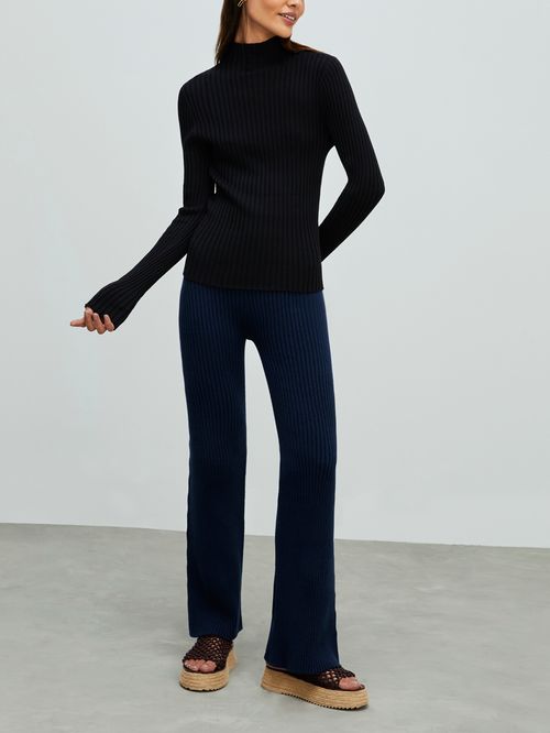 Blusa Canelada Gola Chaminé  Preto