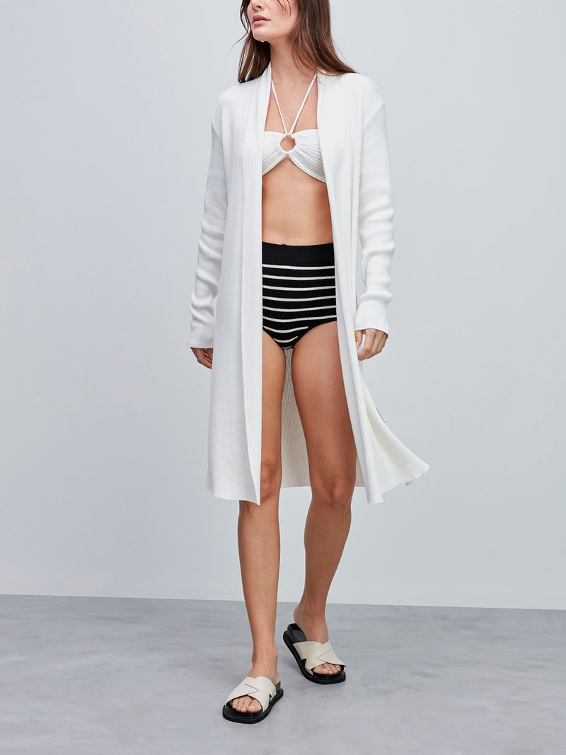 29581 casaco _ 46467 top_ 12332 hotpant_ANSELMI 2023 VERAO- DIA01 - JORGE_MARI_JADE7349