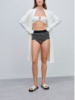 29581 casaco _ 46467 top_ 12332 hotpant_ANSELMI 2023 VERAO- DIA01 - JORGE_MARI_JADE7353