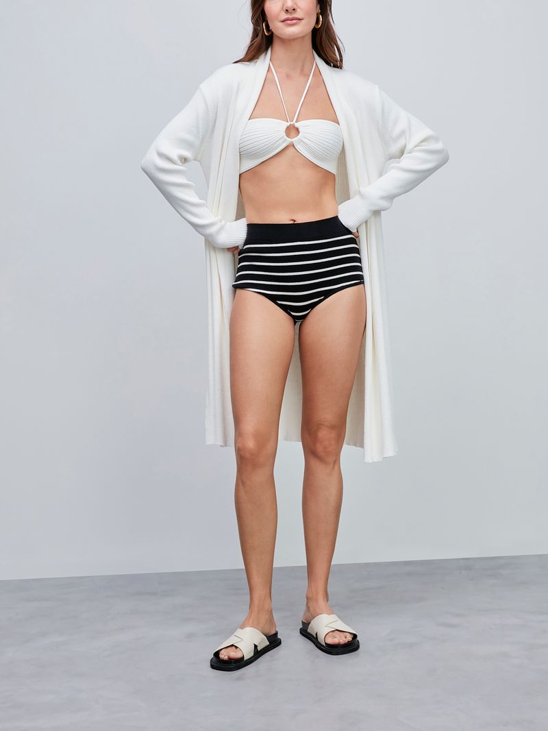 29581 casaco _ 46467 top_ 12332 hotpant_ANSELMI 2023 VERAO- DIA01 - JORGE_MARI_JADE7353