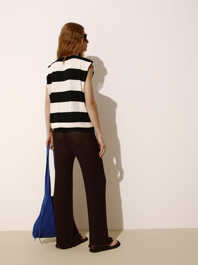 015758P39_6