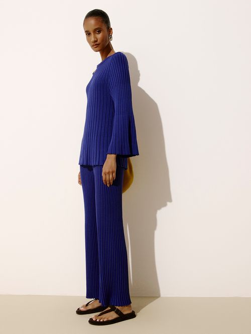 Calça Canelada Reta Azul Abissal