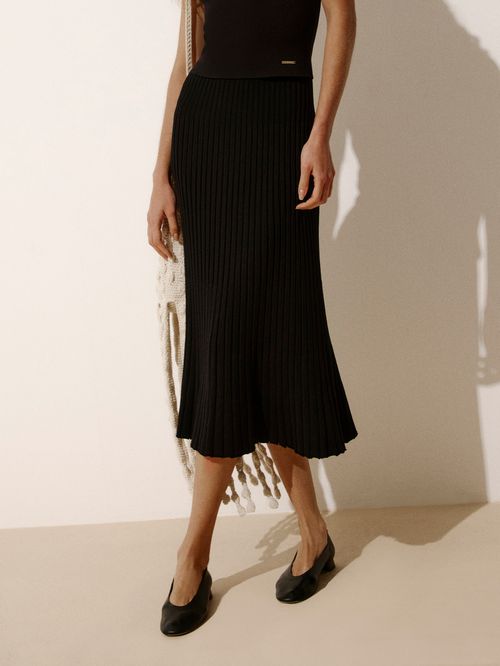 Saia Midi Plissada Preto