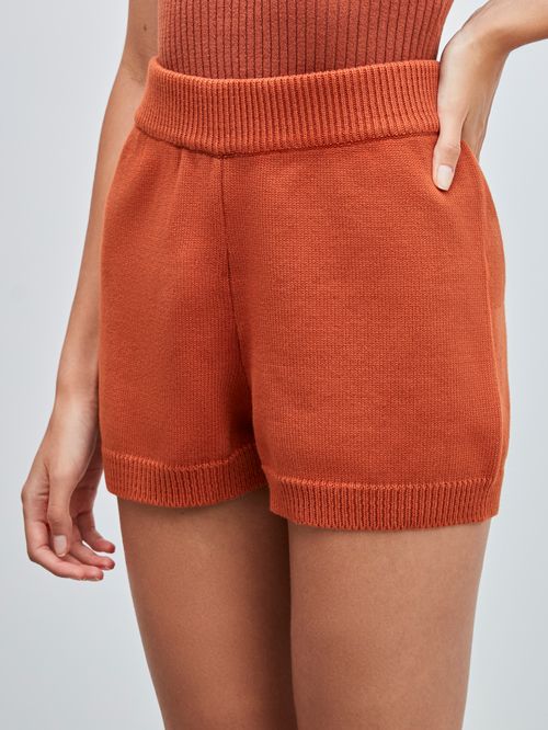 Short Curto em Tricô  Terracota