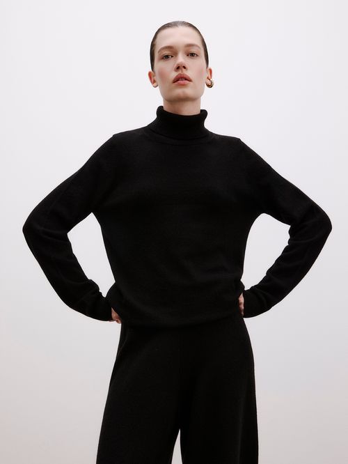 Suéter Gola Alta em Cashmere Preto