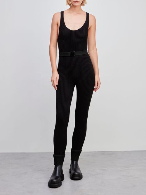 Macacão Canelado Regata Preto