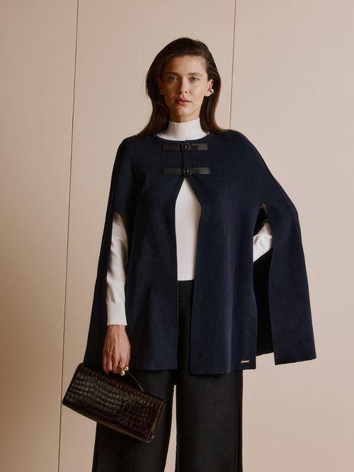 Capa Feminina Azul Meia Noite