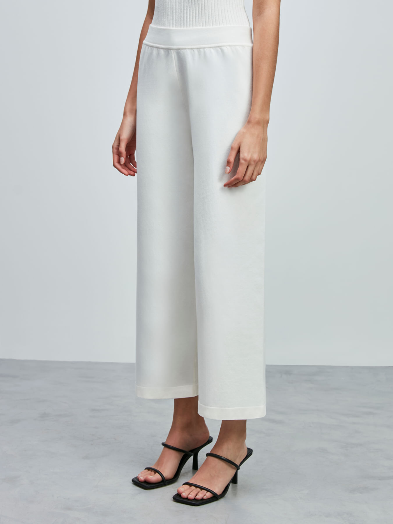 Pantacourt em Tricô Off White - Anselmi