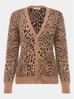 Casaco feminino de tricô com jacquard de onça e botões, da Anselmi