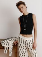 Regata Cropped em Ponto Nervura Preto - Anselmi Feminino