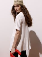 Blusa longa feminina de tricô plissado com gola polo, da Anselmi