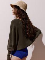 Blusa feminina de tricô 3D com manga morcego e punhos altos, da Anselmi
