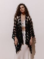 Kimono longo feminino de tricô vazado com manga kimono, da Anselmi